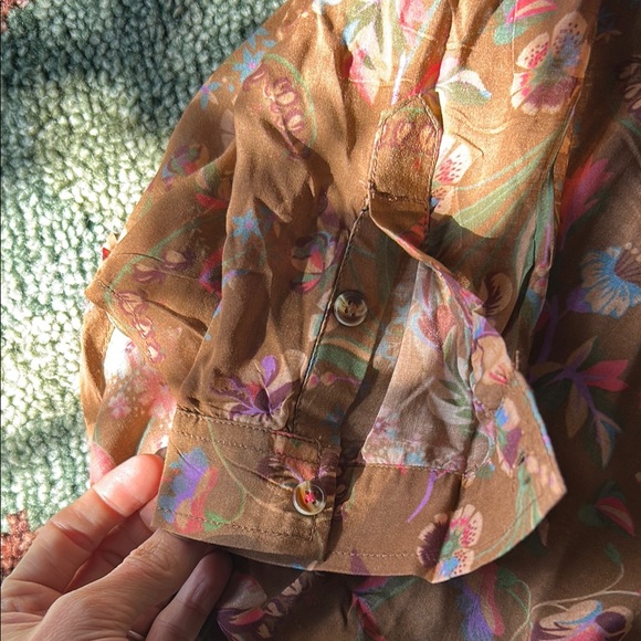 Pilcro anthro button up top, brown floral, NWT - Picture 3 of 4